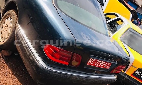 Acheter Occasion Voiture Mercedes-Benz E–Class Bleu à Conakry, Conakry Acheter Occasion Voiture Mercedes-Benz E–Class Bleu à Conakry, Conakry