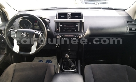 Buy Used Toyota Land Cruiser Prado White Car in Boffa in Boffa Buy Used Toyota Land Cruiser Prado White Car in Boffa in Boffa