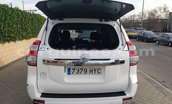 Buy Used Toyota Land Cruiser Prado White Car in Boffa in Boffa Buy Used Toyota Land Cruiser Prado White Car in Boffa in Boffa