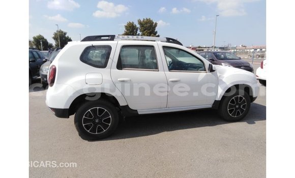 Buy Import Renault Duster White Car in Import - Dubai in Conakry Buy Import Renault Duster White Car in Import - Dubai in Conakry