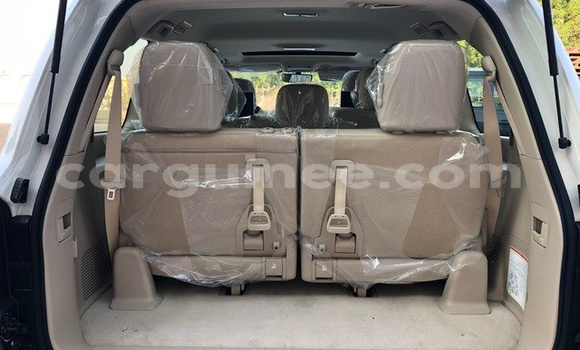 Buy Used Toyota Land Cruiser White Car in Dixinn in Conakry Buy Used Toyota Land Cruiser White Car in Dixinn in Conakry