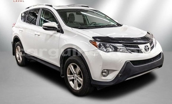 Acheter Occasion Voiture Toyota RAV4 Blanc à Conakry, Conakry Acheter Occasion Voiture Toyota RAV4 Blanc à Conakry, Conakry