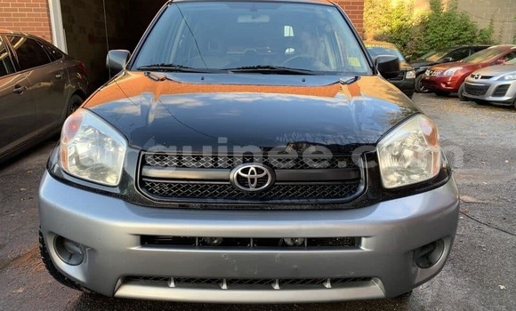 Acheter Occasion Voiture Toyota RAV4 Noir à Conakry, Conakry Acheter Occasion Voiture Toyota RAV4 Noir à Conakry, Conakry
