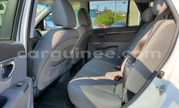 Acheter Occasion Voiture Hyundai Santa Fe Blanc à Conakry, Conakry Acheter Occasion Voiture Hyundai Santa Fe Blanc à Conakry, Conakry