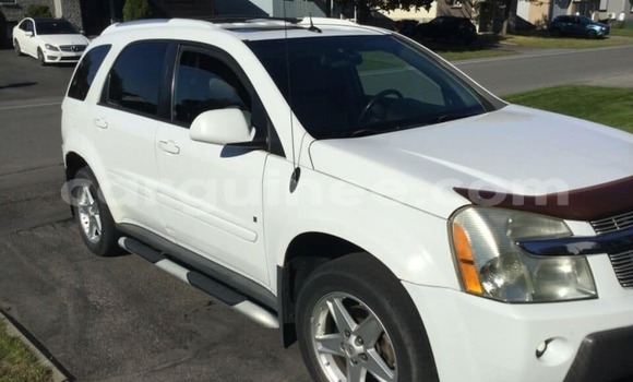 Buy Used Chevrolet Equinox White Car in Conakry in Conakry Buy Used Chevrolet Equinox White Car in Conakry in Conakry