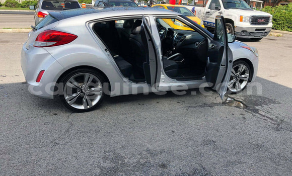 Acheter Occasion Voiture Hyundai Veloster Gris à Conakry, Conakry Acheter Occasion Voiture Hyundai Veloster Gris à Conakry, Conakry