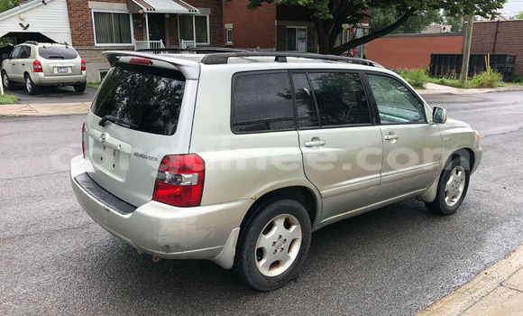 Acheter Occasion Voiture Toyota Highlander Gris à Conakry, Conakry Acheter Occasion Voiture Toyota Highlander Gris à Conakry, Conakry