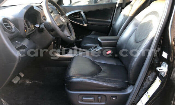 Acheter Occasion Voiture Toyota RAV4 Noir à Conakry, Conakry Acheter Occasion Voiture Toyota RAV4 Noir à Conakry, Conakry