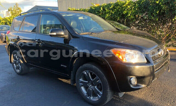 Acheter Occasion Voiture Toyota RAV4 Noir à Conakry, Conakry Acheter Occasion Voiture Toyota RAV4 Noir à Conakry, Conakry