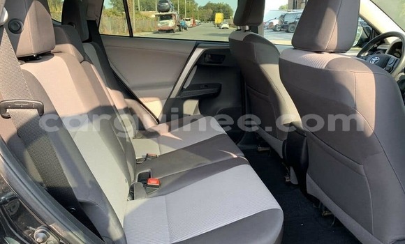 Acheter Occasion Voiture Toyota RAV4 Noir à Conakry, Conakry Acheter Occasion Voiture Toyota RAV4 Noir à Conakry, Conakry