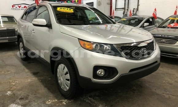 Buy Used Kia Sorento Silver Car in Conakry in Conakry Buy Used Kia Sorento Silver Car in Conakry in Conakry
