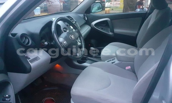 Buy Used Toyota RAV4 Silver Car in Conakry in Conakry Buy Used Toyota RAV4 Silver Car in Conakry in Conakry