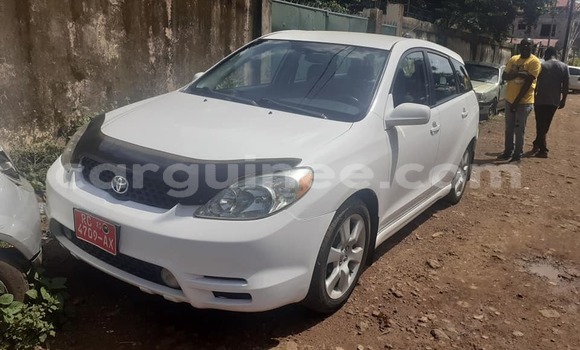 Buy Used Toyota Matrix White Car in Conakry in Conakry Buy Used Toyota Matrix White Car in Conakry in Conakry