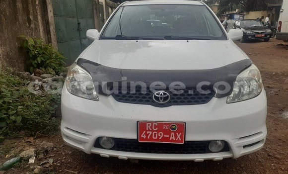 Buy Used Toyota Matrix White Car in Conakry in Conakry Buy Used Toyota Matrix White Car in Conakry in Conakry