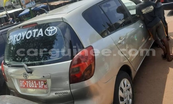 Acheter Occasion Voiture Toyota Corolla Verso Gris à Conakry, Conakry Acheter Occasion Voiture Toyota Corolla Verso Gris à Conakry, Conakry