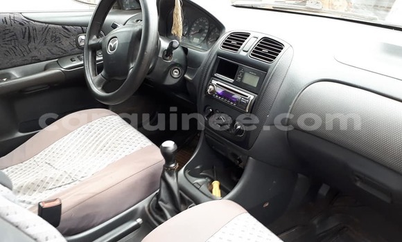 Acheter Occasion Voiture Mazda 323 Gris à Conakry, Conakry Acheter Occasion Voiture Mazda 323 Gris à Conakry, Conakry