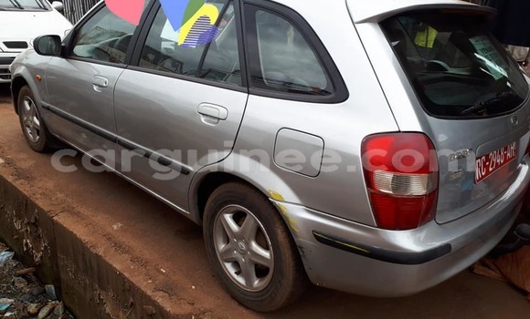 Acheter Occasion Voiture Mazda 323 Gris à Conakry, Conakry Acheter Occasion Voiture Mazda 323 Gris à Conakry, Conakry