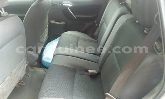 Acheter Occasion Voiture Toyota RAV4 Gris à Conakry, Conakry Acheter Occasion Voiture Toyota RAV4 Gris à Conakry, Conakry