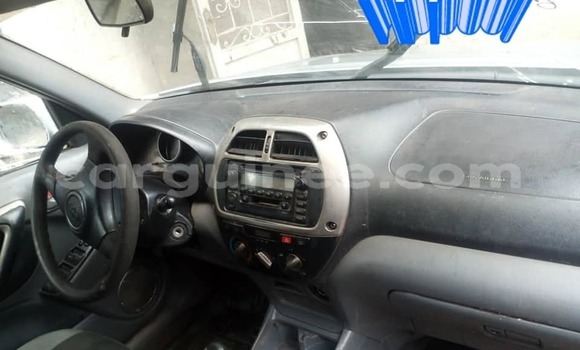 Acheter Occasion Voiture Toyota RAV4 Gris à Conakry, Conakry Acheter Occasion Voiture Toyota RAV4 Gris à Conakry, Conakry