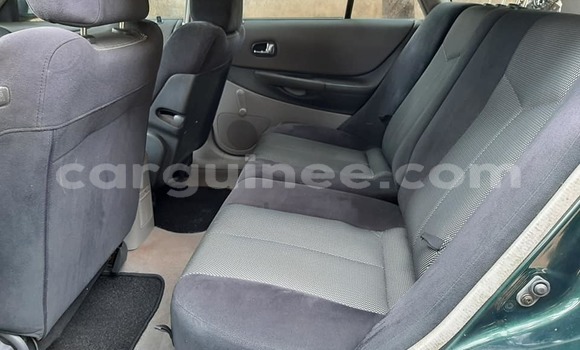 Acheter Occasion Voiture Mazda 323 Vert à Conakry, Conakry Acheter Occasion Voiture Mazda 323 Vert à Conakry, Conakry