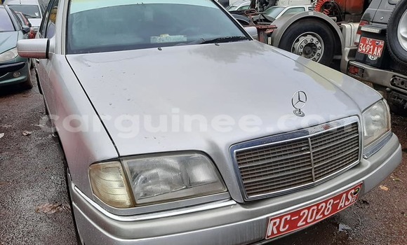 Buy Used Mercedes-Benz C–Class Silver Car in Conakry in Conakry Buy Used Mercedes-Benz C–Class Silver Car in Conakry in Conakry