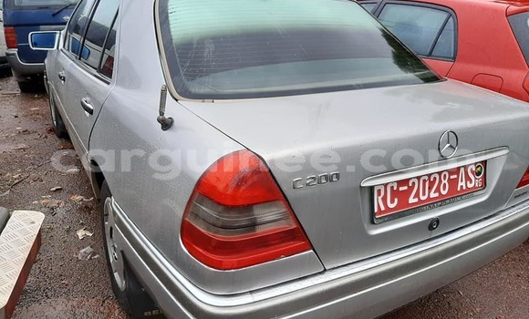 Acheter Occasion Voiture Mercedes-Benz C–Class Gris à Conakry, Conakry Acheter Occasion Voiture Mercedes-Benz C–Class Gris à Conakry, Conakry