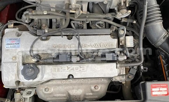 Acheter Occasion Voiture Mazda 323 Rouge à Conakry, Conakry Acheter Occasion Voiture Mazda 323 Rouge à Conakry, Conakry
