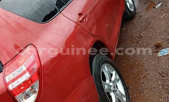 Acheter Occasion Voiture Toyota RAV4 Rouge à Conakry, Conakry Acheter Occasion Voiture Toyota RAV4 Rouge à Conakry, Conakry