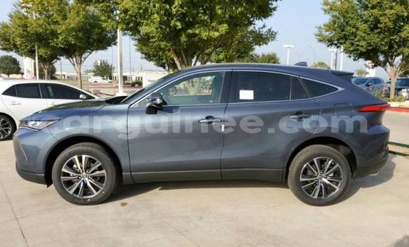 Buy Import Toyota Venza Silver Car in Conakry in Conakry Buy Import Toyota Venza Silver Car in Conakry in Conakry