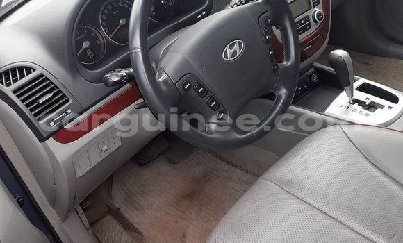 Buy Used Hyundai Tucson Blue Car in Conakry in Conakry Buy Used Hyundai Tucson Blue Car in Conakry in Conakry
