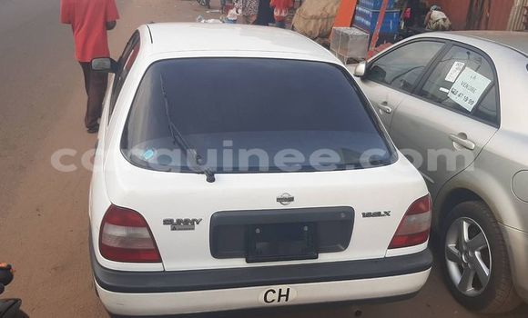 Buy Used Nissan Sunny White Car in Conakry in Conakry Buy Used Nissan Sunny White Car in Conakry in Conakry