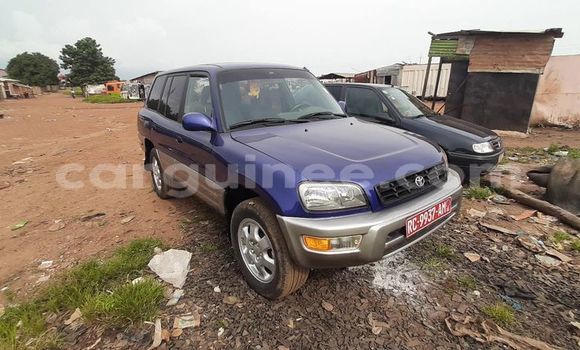 Acheter Occasion Voiture Toyota RAV4 Bleu à Conakry, Conakry Acheter Occasion Voiture Toyota RAV4 Bleu à Conakry, Conakry