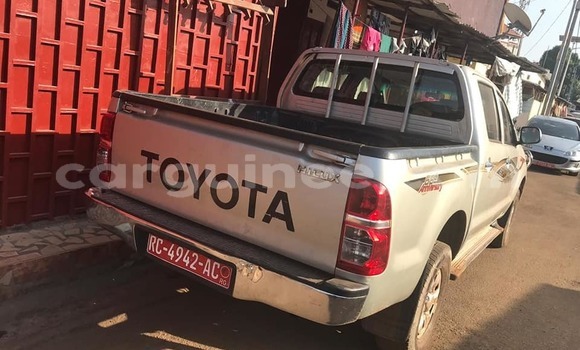 Acheter Occasion Voiture Toyota Hilux Gris à Conakry, Conakry Acheter Occasion Voiture Toyota Hilux Gris à Conakry, Conakry