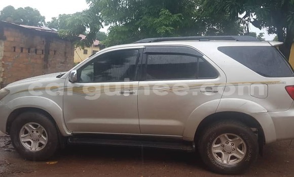 Buy Used Toyota Fortuner Silver Car in Conakry in Conakry Buy Used Toyota Fortuner Silver Car in Conakry in Conakry