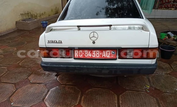Acheter Occasion Voiture Mercedes-Benz 190 Blanc à Conakry, Conakry Acheter Occasion Voiture Mercedes-Benz 190 Blanc à Conakry, Conakry
