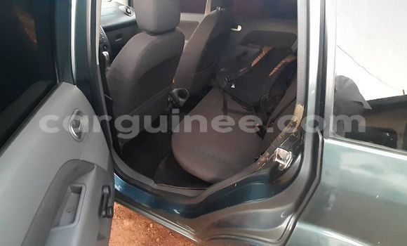 Acheter Occasion Voiture Ford Fiesta Vert à Conakry, Conakry Acheter Occasion Voiture Ford Fiesta Vert à Conakry, Conakry