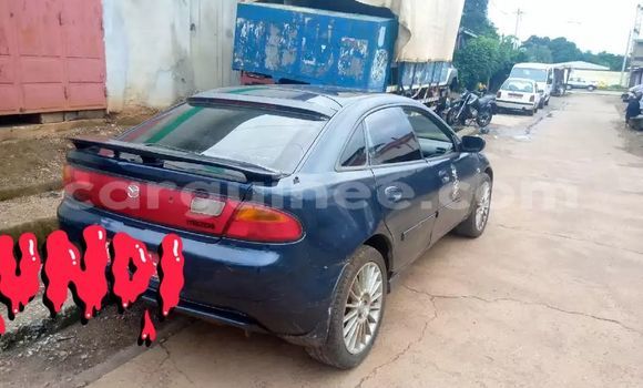 Acheter Occasion Voiture Mazda 323 Bleu à Conakry, Conakry Acheter Occasion Voiture Mazda 323 Bleu à Conakry, Conakry