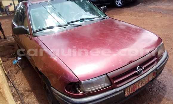 Acheter Occasion Voiture Opel Astra Rouge à Conakry, Conakry Acheter Occasion Voiture Opel Astra Rouge à Conakry, Conakry