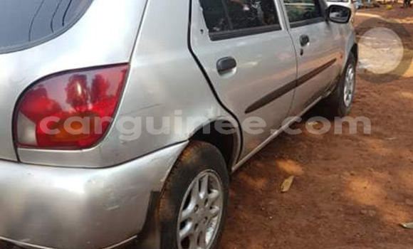 Acheter Occasion Voiture Ford Fiesta Gris à Conakry, Conakry Acheter Occasion Voiture Ford Fiesta Gris à Conakry, Conakry
