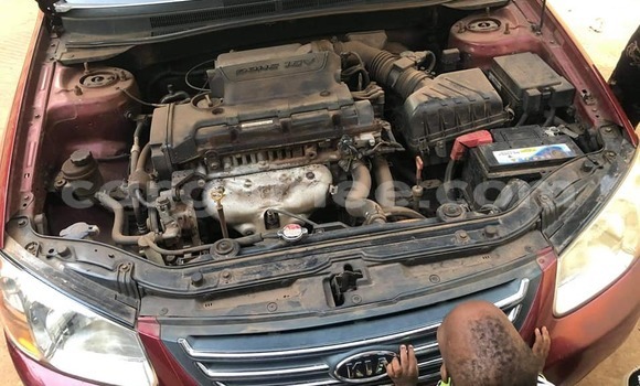 Acheter Occasion Voiture Kia Spectra Rouge à Conakry, Conakry Acheter Occasion Voiture Kia Spectra Rouge à Conakry, Conakry