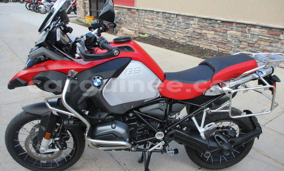 Acheter Occasion Moto BMW R1200GS Adventure Rouge à Conakry, Conakry Acheter Occasion Moto BMW R1200GS Adventure Rouge à Conakry, Conakry