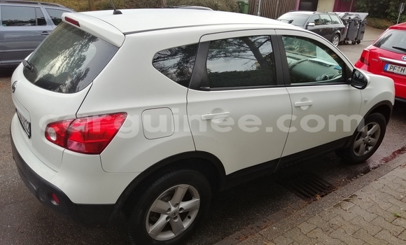 Buy Used Nissan Qashqai White Car in Conakry in Conakry Buy Used Nissan Qashqai White Car in Conakry in Conakry
