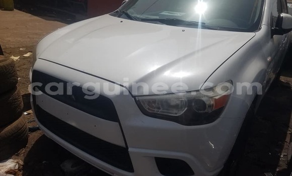 Acheter Occasion Voiture Mitsubishi RVR Blanc à Conakry, Conakry
