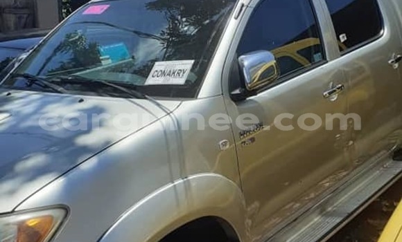 Acheter Occasion Voiture Toyota Hilux Gris à Conakry, Conakry Acheter Occasion Voiture Toyota Hilux Gris à Conakry, Conakry