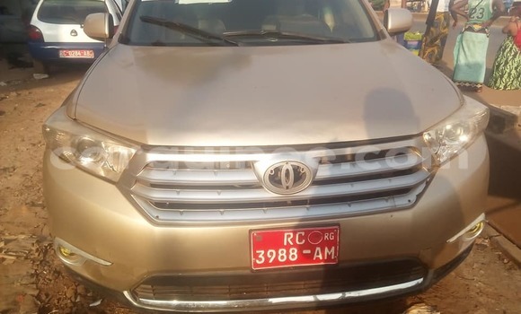 Acheter Occasion Voiture Toyota Highlander Marron à Conakry, Conakry Acheter Occasion Voiture Toyota Highlander Marron à Conakry, Conakry