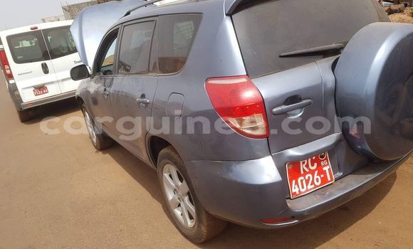 Acheter Occasion Voiture Toyota RAV4 Bleu à Conakry, Conakry Acheter Occasion Voiture Toyota RAV4 Bleu à Conakry, Conakry