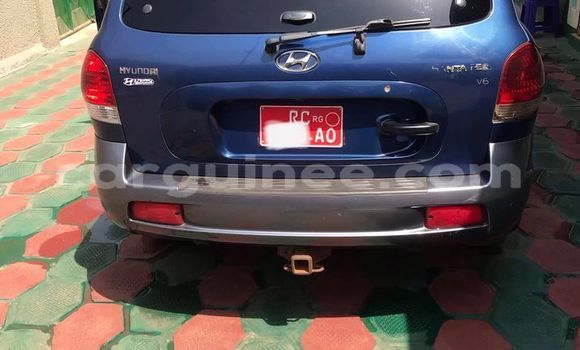 Acheter Occasion Voiture Hyundai Santa Fe Bleu à Conakry, Conakry Acheter Occasion Voiture Hyundai Santa Fe Bleu à Conakry, Conakry