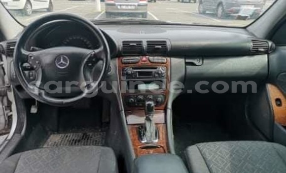 Acheter Occasion Voiture Mercedes-Benz C–Class Gris à Conakry, Conakry Acheter Occasion Voiture Mercedes-Benz C–Class Gris à Conakry, Conakry