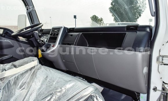 Buy Import Mitsubishi L400 White Truck in Import - Dubai in Conakry Buy Import Mitsubishi L400 White Truck in Import - Dubai in Conakry