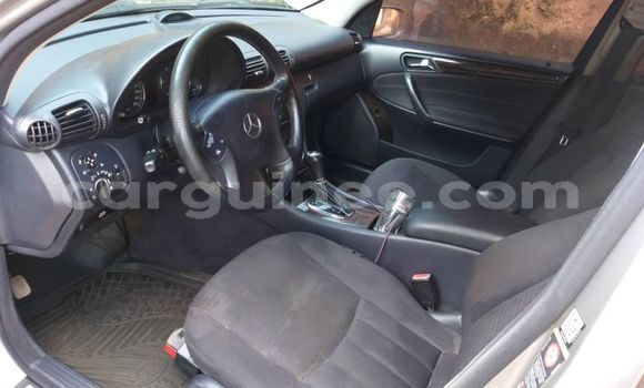 Acheter Occasion Voiture Mercedes-Benz C–Class Gris à Conakry, Conakry Acheter Occasion Voiture Mercedes-Benz C–Class Gris à Conakry, Conakry